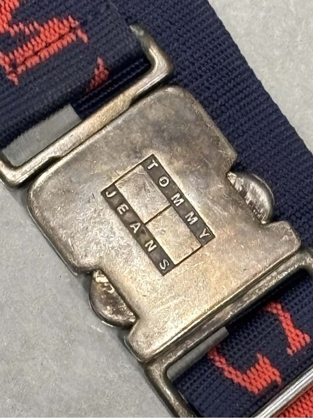 Tommy Hilfiger VTG 90’s Belt Metal Clasp Buckle Blue Red Adjustable Spell Out